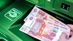 Причины ограничений на снятие наличных в Сбербанке в Лав Репаблик